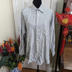 Moving Sale! 💘 Burberry HoundsTooth Dernier Button Down